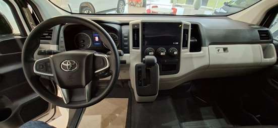 TOYOTA-HIACE-2026
