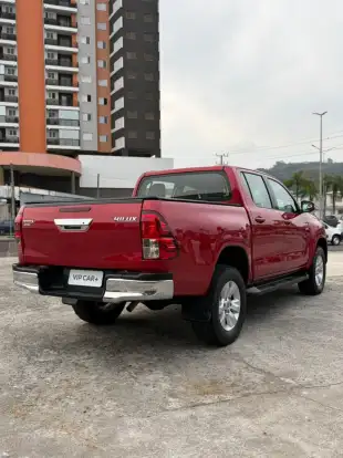 TOYOTA-HILUX-2017