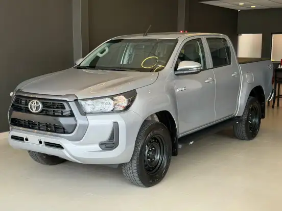 TOYOTA-HILUX-2025