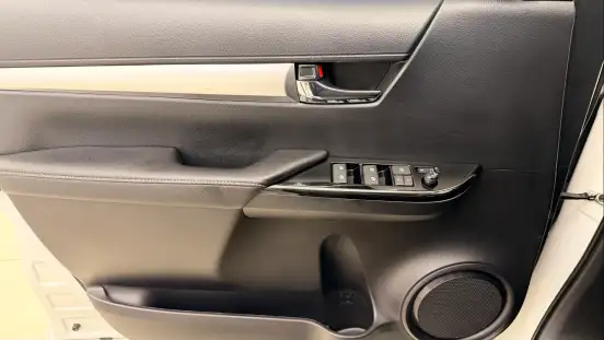 TOYOTA-HILUX-2022