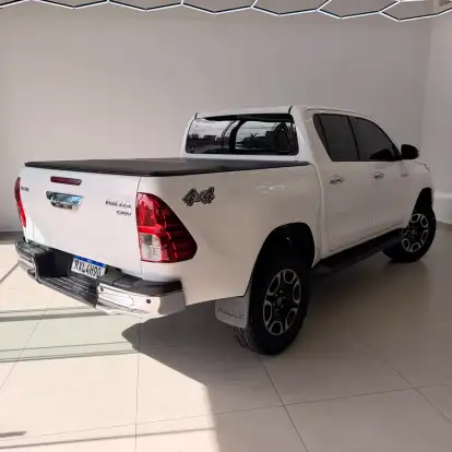 TOYOTA-HILUX-2022