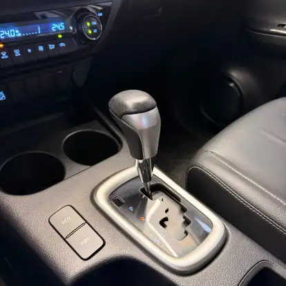 TOYOTA-HILUX-2022