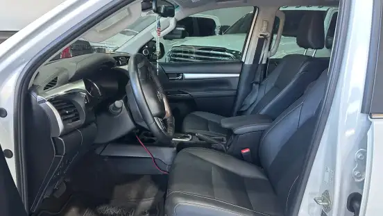 TOYOTA-HILUX-2025