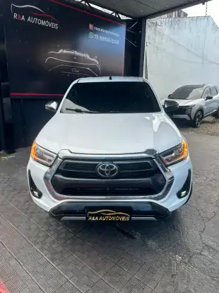 TOYOTA-HILUX-2.8 D-4D TURBO DIESEL CD SRX LIMITED 4X4 AUTOMÁTICO TOYOTA-HILUX-2022
