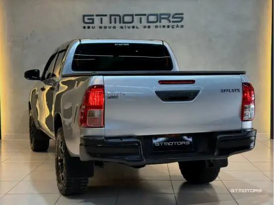 TOYOTA-HILUX-2019