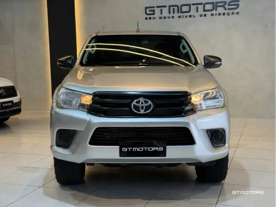 TOYOTA-HILUX-2019