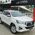 TOYOTA HILUX 2.8 SR 4X4 CD 16V DIESEL 4P AUTOMÁTICO TOYOTA HILUX 2.8 SR 4X4 CD 16V DIESEL 4P AUTOMÁTICO