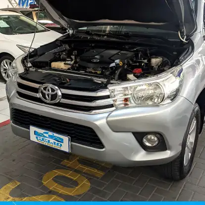 TOYOTA-HILUX-2017