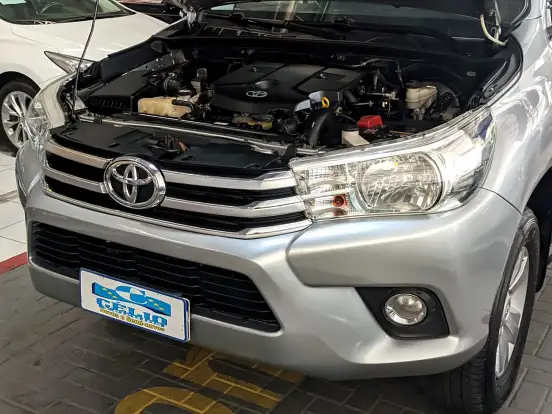 TOYOTA-HILUX-2.8 SRV 4X4 CD 16V DIESEL 4P AUTOMÁTICO TOYOTA-HILUX-2017