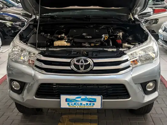 TOYOTA-HILUX-2.8 SRV 4X4 CD 16V DIESEL 4P AUTOMÁTICO TOYOTA-HILUX-2017