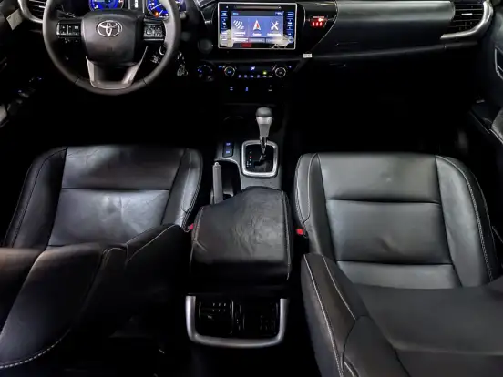 TOYOTA-HILUX-2.8 SRV 4X4 CD 16V DIESEL 4P AUTOMÁTICO TOYOTA-HILUX-2017
