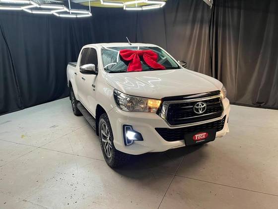 TOYOTA HILUX 2.7 SR 4X2 CD 16V FLEX 4P AUTOMÁTICO