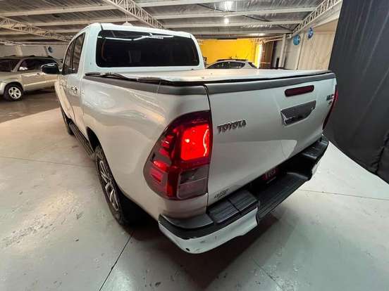 TOYOTA-HILUX-2.7 SR 4X2 CD 16V FLEX 4P AUTOMÁTICO TOYOTA-HILUX-2019