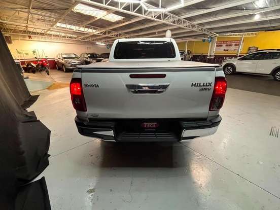 TOYOTA-HILUX-2.7 SR 4X2 CD 16V FLEX 4P AUTOMÁTICO TOYOTA-HILUX-2019