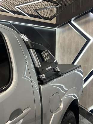 TOYOTA-HILUX-2014