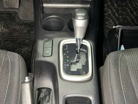TOYOTA-HILUX-2.8 D-4D TURBO DIESEL CD SR 4X4 AUTOMÁTICO TOYOTA-HILUX-2022