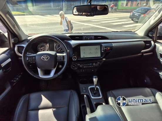 TOYOTA-HILUX-2024