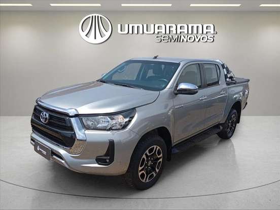 TOYOTA-HILUX-2023