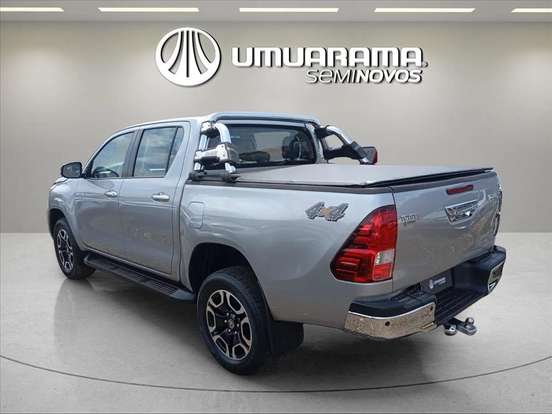 TOYOTA-HILUX-2.8 D-4D TURBO DIESEL CD SRV 4X4 AUTOMÁTICO TOYOTA-HILUX-2023