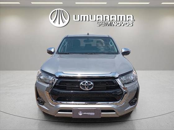 TOYOTA HILUX 2.8 D-4D TURBO DIESEL CD SRV 4X4 AUTOMÁTICO