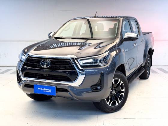 TOYOTA HILUX 2.8 D-4D TURBO DIESEL CD SRX 4X4 AUTOMÁTICO