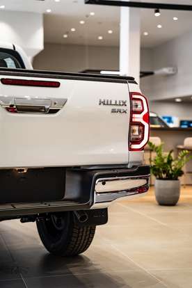 TOYOTA-HILUX-2.8 D-4D TURBO DIESEL CD SRX 4X4 AUTOMÁTICO TOYOTA-HILUX-2026