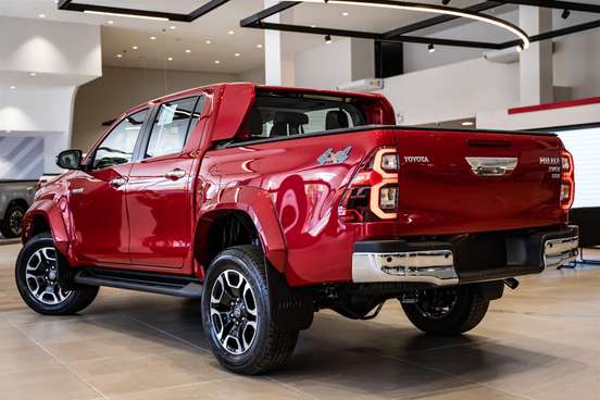 TOYOTA-HILUX-2026
