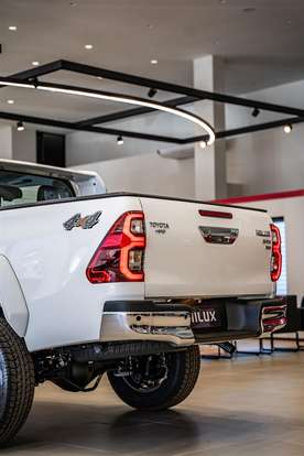TOYOTA-HILUX-2026