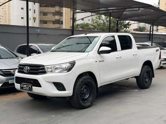 TOYOTA-HILUX-2.8 POWER PACK 4X4 CD 16V DIESEL 4P MANUAL TOYOTA-HILUX-2018