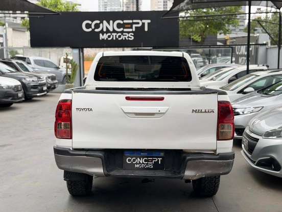 TOYOTA-HILUX-2.8 POWER PACK 4X4 CD 16V DIESEL 4P MANUAL TOYOTA-HILUX-2018