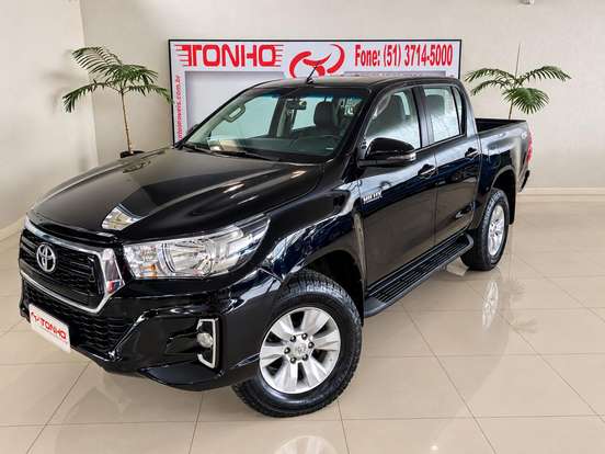 TOYOTA-HILUX-2019