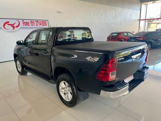 TOYOTA-HILUX-2.8 SR 4X4 CD 16V DIESEL 4P AUTOMÁTICO TOYOTA-HILUX-2019