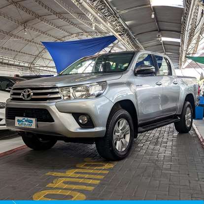 TOYOTA-HILUX-2017