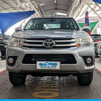 TOYOTA-HILUX-2017