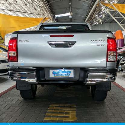 TOYOTA-HILUX-2017