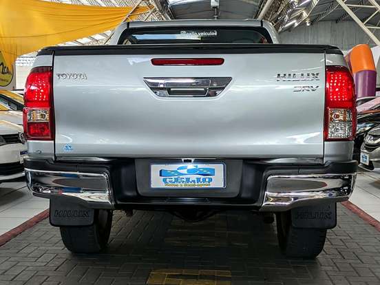 TOYOTA-HILUX-2.8 SRV 4X4 CD 16V DIESEL 4P AUTOMÁTICO TOYOTA-HILUX-2017