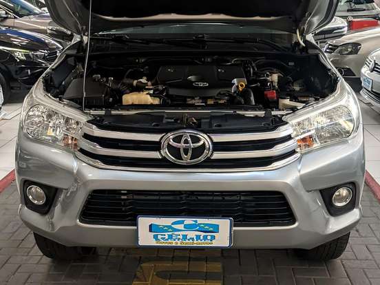 TOYOTA-HILUX-2.8 SRV 4X4 CD 16V DIESEL 4P AUTOMÁTICO TOYOTA-HILUX-2017