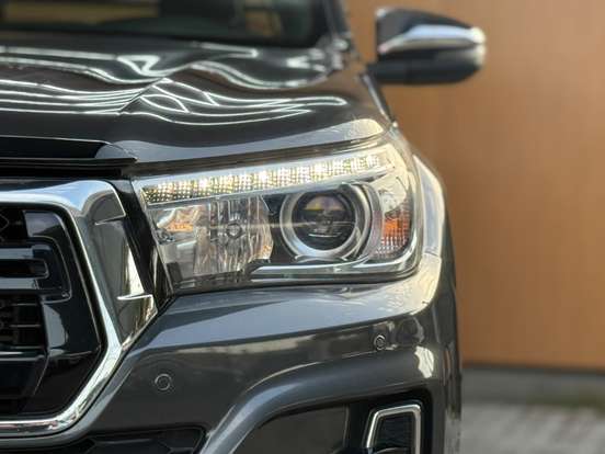TOYOTA-HILUX-2.8 SRX 4X4 CD 16V DIESEL 4P AUTOMÁTICO TOYOTA-HILUX-2019