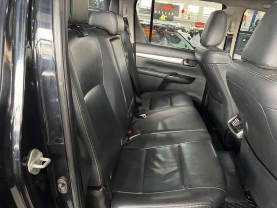 TOYOTA-HILUX-2.8 SRX 4X4 CD 16V DIESEL 4P AUTOMÁTICO TOYOTA-HILUX-2016