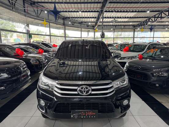 TOYOTA-HILUX-2.8 SRX 4X4 CD 16V DIESEL 4P AUTOMÁTICO TOYOTA-HILUX-2016