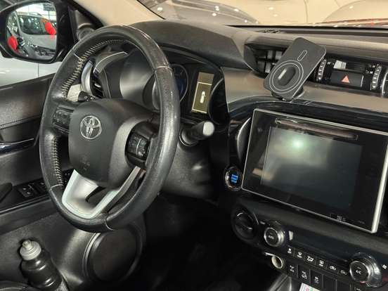 TOYOTA-HILUX-2.8 SRX 4X4 CD 16V DIESEL 4P AUTOMÁTICO TOYOTA-HILUX-2016