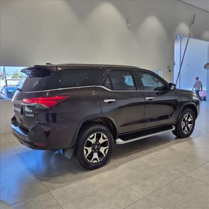 TOYOTA-HILUX-2018