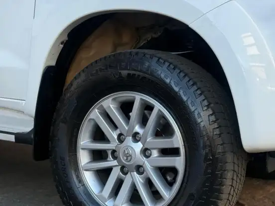TOYOTA-HILUX-3.0 SRV 4X4 CD 16V TURBO INTERCOOLER DIESEL 4P AUTOMÁTICO TOYOTA-HILUX-2014