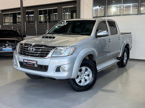 TOYOTA HILUX 3.0 SRV 4X4 CD 16V TURBO INTERCOOLER DIESEL 4P MANUAL
