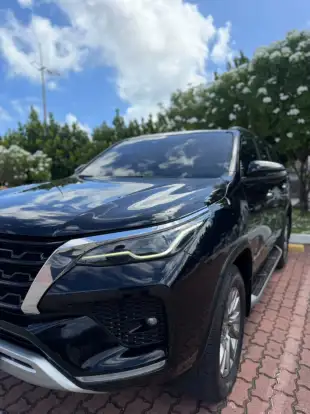 TOYOTA-HILUX SW4-2022