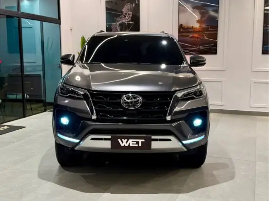 TOYOTA-HILUX SW4-2.8 D-4D TURBO DIESEL SRX 7L 4X4 AUTOMÁTICO TOYOTA-HILUX SW4-2021