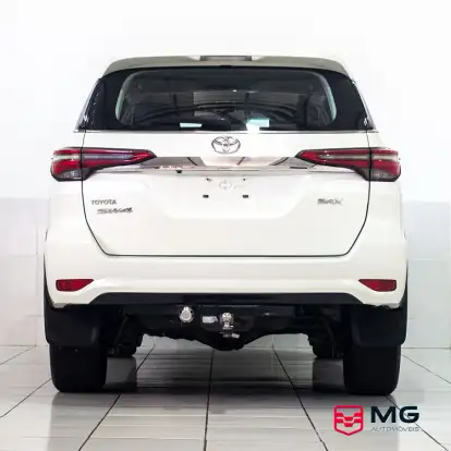 TOYOTA-HILUX SW4-2021