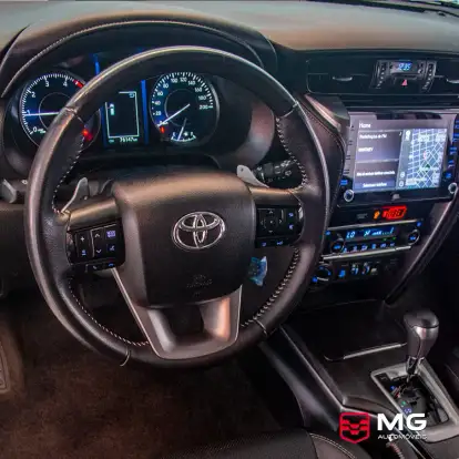 TOYOTA-HILUX SW4-2021