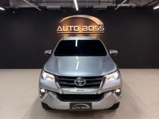 TOYOTA-HILUX SW4-2.8 SRX 4X4 7 LUGARES 16V TURBO INTERCOOLER DIESEL 4P AUTOMÁTICO TOYOTA-HILUX SW4-2019