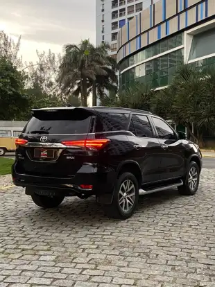 TOYOTA-HILUX SW4-2019